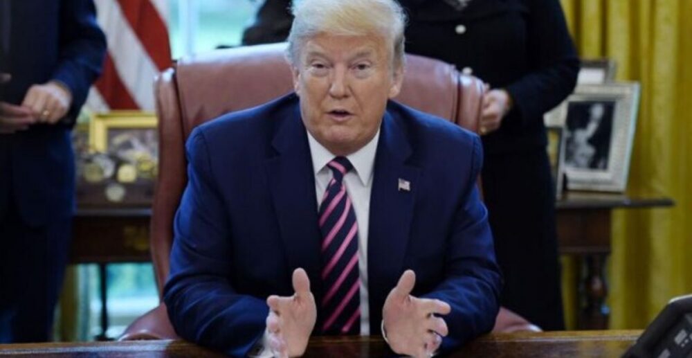 សហរដ្ឋអាមេរិកមានអ្នកស្លាប់ជិត52,000នាក់ដោយសារCOVID-19 លោក Trump ថ្លែងថា “អាមេរិកធ្វើបានល្អ”