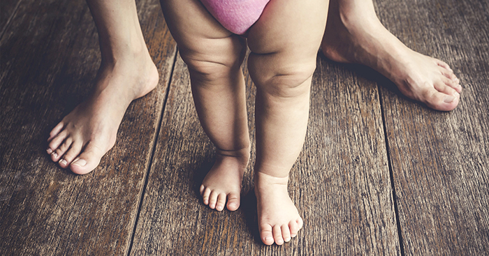 វិវឌ្ឍនាការខុសប្រក្រតី 5 យ៉ាងរបស់កូនតូចវ័យ 2 – 18 ខែ