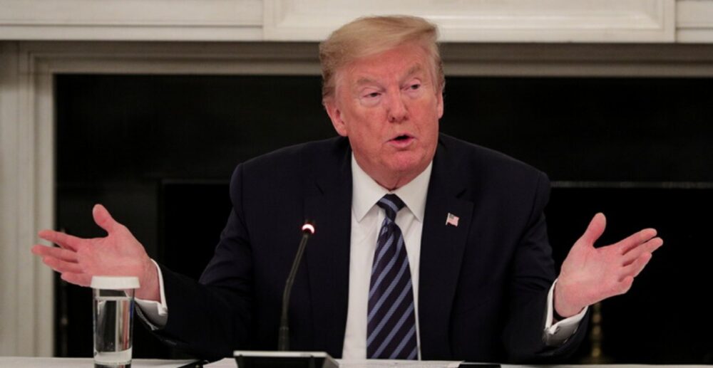 ពេទ្យភ្ញាក់ព្រើត!! លោកត្រាំ ប្រាប់ថា កូវីដ-19 នឹង “បាត់ទៅវិញឯកឯង” ដោយមិនចាំបាច់មានវ៉ាក់សាំងទេ…