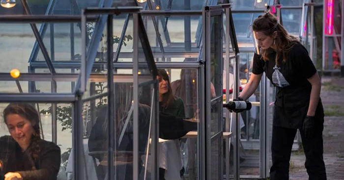 ការរស់នៅក្នុងសភាពធម្មតាបែបគន្លងថ្មី ជាវិធីថ្មីដែលអាចធ្វើឱ្យពិភពលោកងាកមកប្រក្រតី