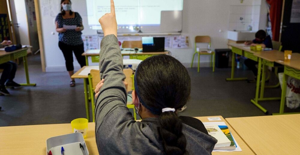 វីវរហើយបារាំង!! មានអ្នកឆ្លង​មេរោគ​កូវីដ-19 ​ពី​សាលារៀន ​70​នាក់ ក្រោយ​ពី​បើកបានតែ 1សប្ដាហ៍