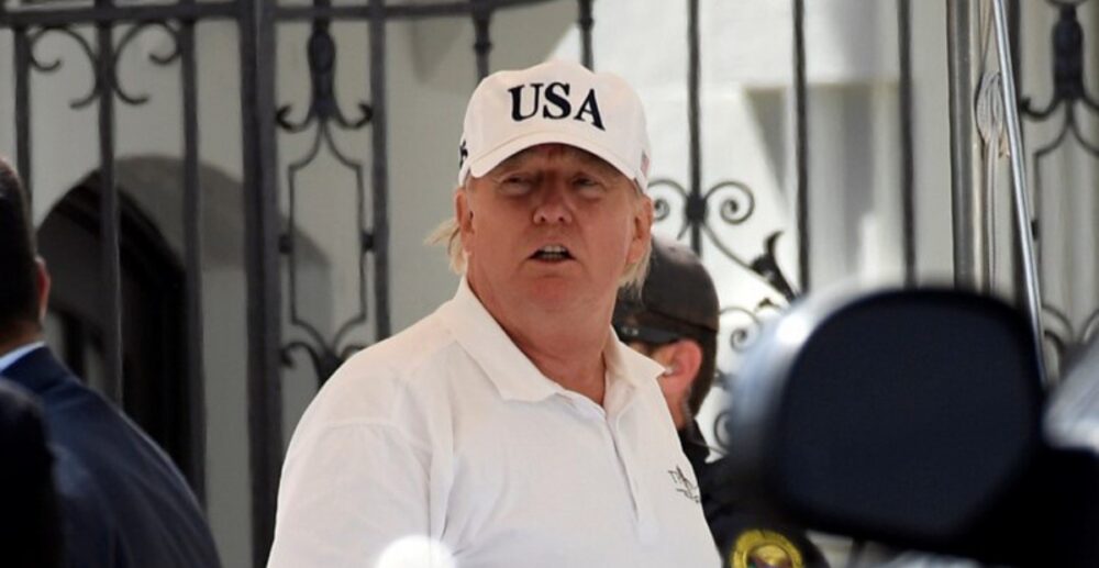 ជិត​100,000​នាក់​ស្លាប់​ដោយ​សារ​ COVID-19 នៅ​សហរដ្ឋ​អាមេរិក​ លោក​ Trump ចេញ​ទៅ​លេង​កីឡា​