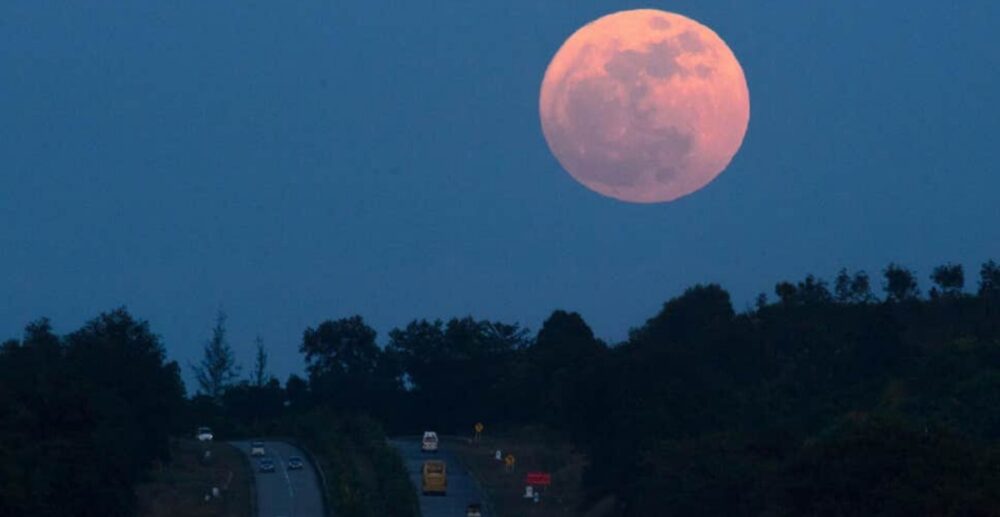 ត្រៀម​ខ្លួន​គយគន់​ព្រះ​ចន្ទ​ពេញ​វង់​ធំបំផុត​​លើក​ចុង​ក្រោយបង្អស់​​ក្នុង​​ឆ្នាំ​2020​ នាសប្ដាហ៍​នេះ​ រួម​នឹង​ទេពច្យុត​ដ៏ស្រស់​ស្អាត