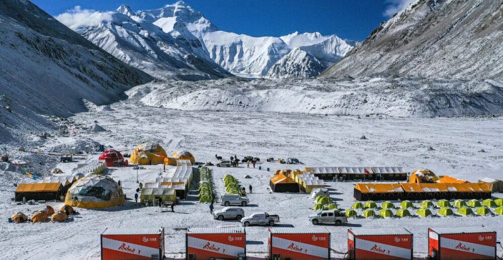 អ្នកវិទ្យាសាស្ត្រចិនវាស់វែងកម្ពស់នៃកំពូលភ្នំអេវឺរ៉េសឡើងវិញ