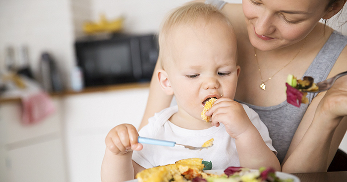 អាហារបន្ថែម 10 យ៉ាងដែលមានគុណតម្លៃខាងភោជនាហារសម្រាប់កូនតូច