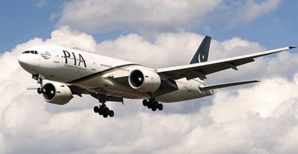 យន្ត​ហោះ​ប៉ាគីស្ថាន​​ធ្លាក់​ដែល​បណ្ដាល​ឱ្យ​មនុស្ស​98​នាក់​ស្លាប់​ ក៏​ព្រោះ​តែ​អ្នក​បើក​បរ​គិត​តែ​ជជែក​គ្នា​​រឿង​COVID-19