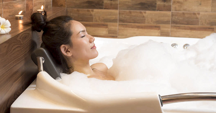 តើស្រ្តីមានគភ៌អាចងូតត្រាំទឹកក្តៅបានទេ? និងមានសុវត្ថិភាពដែរឬទេ?