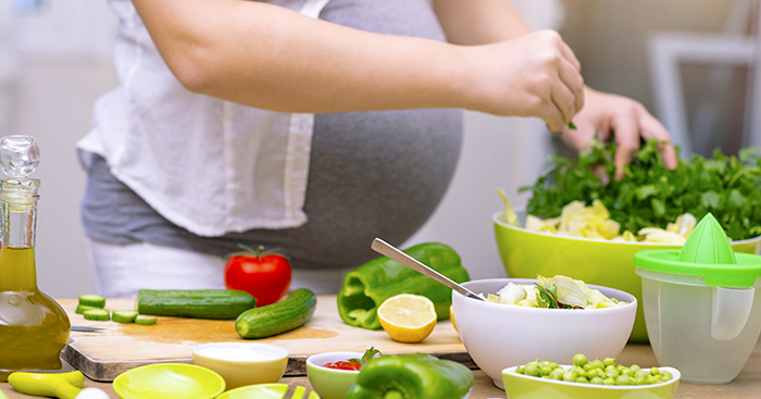 កាល់ស្យូមពីធម្មជាតិ ជាមួយស្រ្តីមានគភ៌ និងកូនតូច