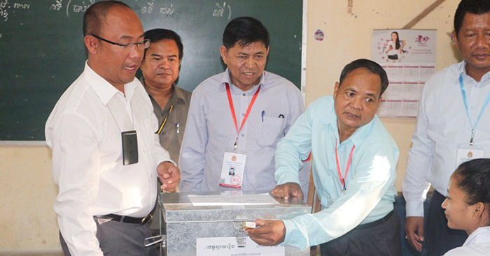 ឆ្នាំនេះ សាលាឯកជនជាអ្នកចេញវិញ្ញាសាប្រឡងបាក់ឌុបខ្លួនឯង តែត្រូវទទួលខុសត្រូវចំពោះមុខក្រសួង