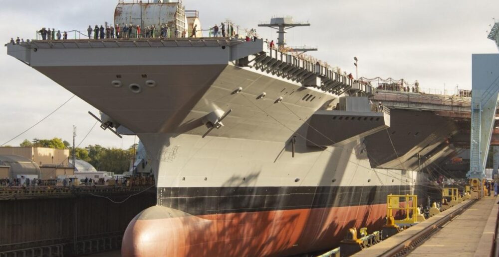 ឆេះនាវាផ្ទុកយន្តហោះចម្បាំងរបស់សហរដ្ឋអាមេរិកមួយ​គ្រឿង​ទៀត​ហើយ!