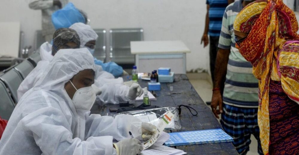 កម្ពុជា​រកឃើញ​អ្នក​ផ្ទុក​វីរុស​COVID-19ចំនួន​1​ករណី​ទៀត​ហើយ​ ខណៈ​ពិភពលោក​រកឃើញ​6,834​ករណី​ក្នុង​ថ្ងៃ​នេះ​