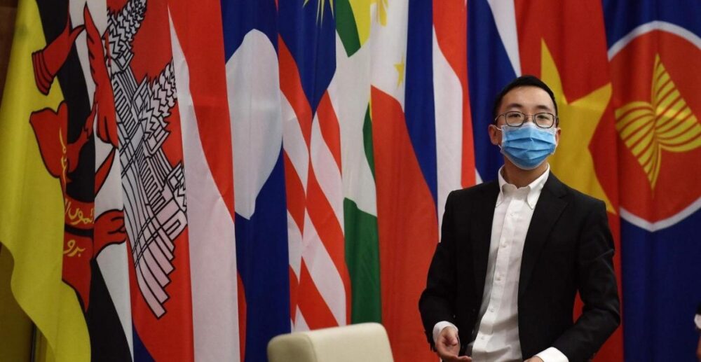 តារាង​ចំណាត់​ថ្នាក់ស្ដី​អំពី​តួលេខ​COVID-19 នៅ​អាស៊ី​អាគ្នេយ៍