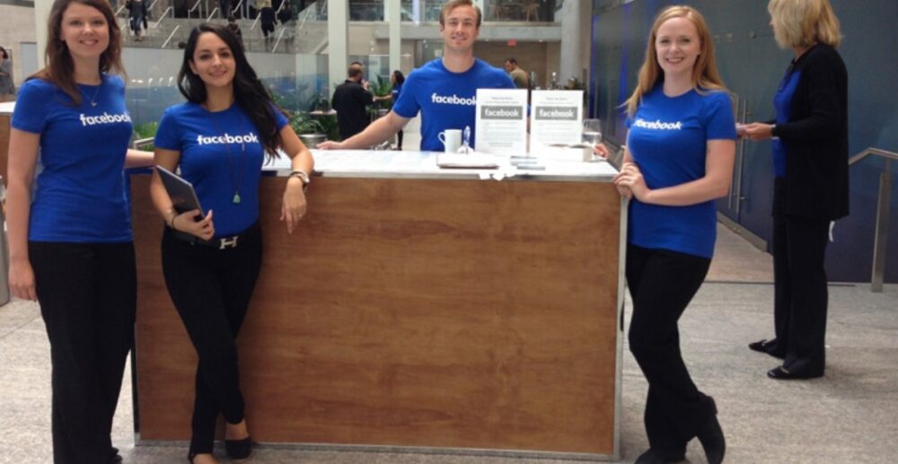 បុគ្គលិក​ម្នាក់​ៗ​របស់​​ Facebook ទទួល​បាន​ប្រាក់​ឧបត្ថម្ភ​បន្ថែម​​1,000​ដុល្លារ​ ដើម្បី​ទិញ​ឧបករណ៍​​សម្រាប់​បន្ត​ធ្វើការ​ពីចម្ងាយ​