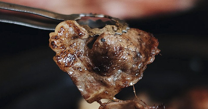 តើសាច់មនុស្សអាចហូបបានឬទេ?