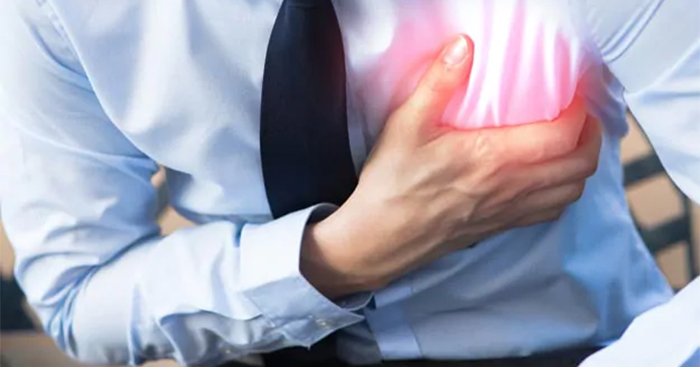 4 សញ្ញាគ្រោះថ្នាក់នៃអាការ “បេះដូងគាំងភ្លាមៗ”