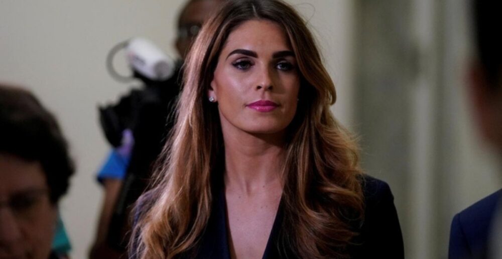 ទីប្រឹក្សានិងជាជំនួយការផ្ទាល់របស់លោក Trump ឆ្លងវីរុស COVID-19