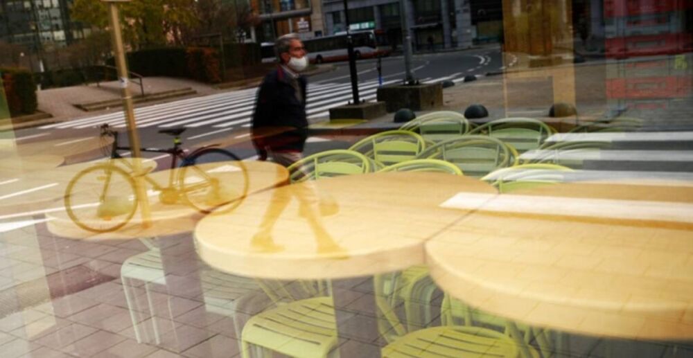 នៅតែគ្រោះថ្នាក់! ចំនួនអ្នកឆ្លងមេរោគកូវីដ-19 ទូទាំងពិភពលោក ឡើងដល់ជាង 40លាននាក់ ខណៈWHO បារម្ភ៖ ទម្រាំតែមានវ៉ាក់សាំង ប្រើបានជាទូទៅ អាចមានអ្នកស្លាប់ ថែមទៀត 1លាននាក់…