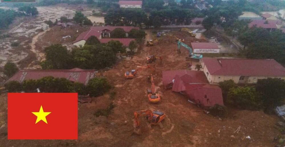 ​ផ្ទះ​ជា​ច្រើន​ខ្នង​ត្រូវ​​បាន​ដី​ភ្នំ​បាក់​សង្កត់​ និង​ទាហាន​22​នាក់​ត្រូវ​​កប់​ក្រោម​ដី​នៅ​វៀតណាម​ បន្ទាប់​ពី​​ភ្លៀង​​ច្រើន​ថ្ងៃ​