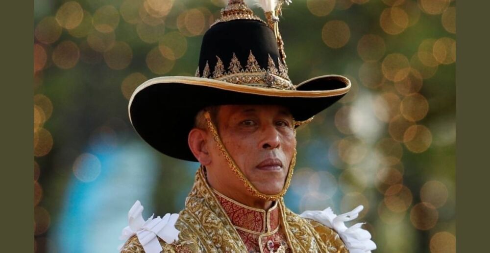 មហាក្សត្រថៃដែលមានសម្បត្តិរាប់សិបពាន់លានដុល្លារ កំពុងប្រឈមនឹងរលកនៃការរិះគន់កាន់តែខ្លាំង