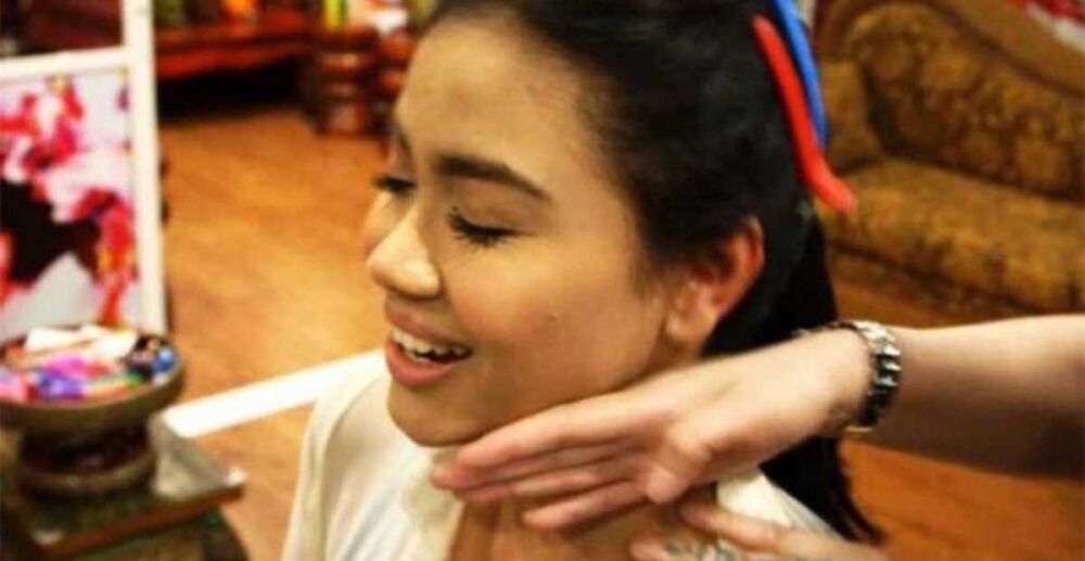 សេវាកម្ម​ចម្លែក​នៅ​អាស៊ី៖​ ទះ​កំផ្លៀង​មួយ​លើក​ តម្លៃ​350​ដុល្លារ!​ ទះ​4​លើក​ក្នុង​1​ខែ​ តម្លៃ​1,000​ដុល្លារ!