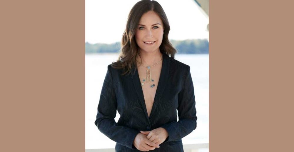 នាយិកា​រដ្ឋ​មន្ត្រី​ហ្វាំង​ឡង់​ដែល​ត្រូវ​គូបដិបក្ខ​​​រិះគន់​​​ដោយ​សារ​​តែ​​អាវចំហ​ដើម​​ទ្រូង​ ​និង​ត្រូវ​នៅ​ដាច់​ដោយ​ឡែក​​ព្រោះ​តែ​ ​​​Covid-19 ​ទទួល​បាន​ការ​គាំទ្រ​ច្រើន​ពីស្ត្រី​ភេទ