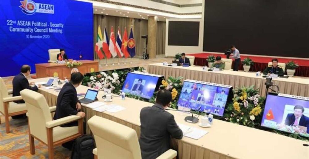 សន្និសីទ​នៃ​សហគមន៍​សន្តិ​សុខ​-​នយោបាយ​ ASEAN 22​៖ ​សង្ឃឹម​ថា ​ASEAN​ និង​ចិន​ អាច​​បង្កើត​ក្រម​ប្រតិ​បត្តិ ​COC ​ប្រកប​ដោយ​សុពល​ភាព​ និងប្រសិទ្ធ​ភាព ​ដើម្បី​សន្តិ​សុខ​នៅ​សមុទ្រ​ចិន​ខាង​ត្បូង​