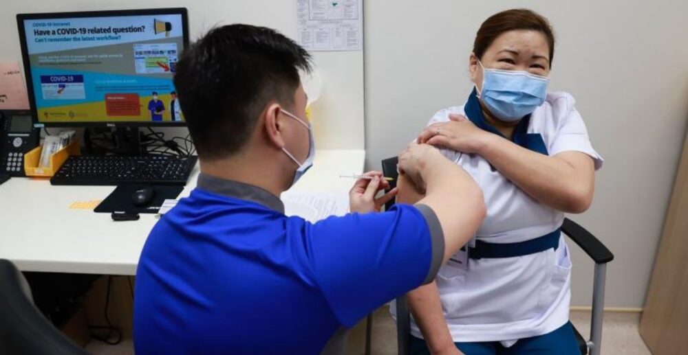 សិង្ហ​បុរី បានចាប់ផ្ដើម​ចាក់​វ៉ាក់សាំង Covid-19​ ដល់​ពលរដ្ឋ​អាទិភាព