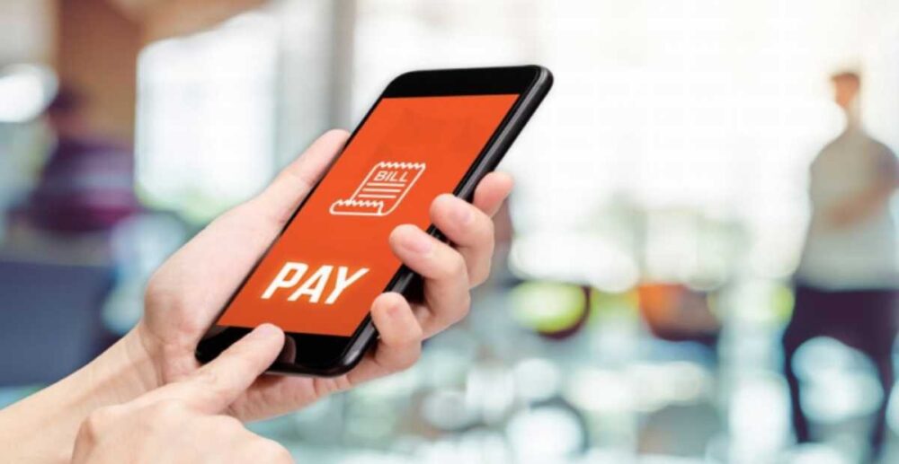 សមាគម​ធនាគារ​និង​មីក្រូហិរញ្ញវត្ថុ​កម្ពុជា នឹងមាន​សេវា​ទូទាត់​ប្រាក់​តាម​អន​ឡាញ​ឆ្លង​គ្រឹះស្ថាន «តម្លៃ​ទាប» ដើម្បី​ទប់ទល់​នឹង​ការឆ្លង Covid-19 តាមរយៈ​ការចាយ​ក្រដាសប្រាក់​ផ្ទាល់