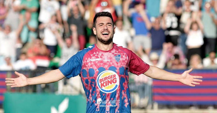 ឡូយ​ណាស់! ព្រះខ័ន​រាជ ចុះ​កុងត្រា យក​អតីត​ខ្សែប្រយុទ្ធ​ក្លិប Huesca