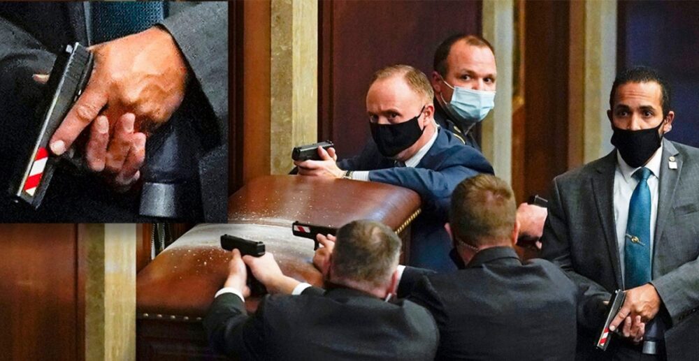 សញ្ញាបែងចែក «សត្រូវ និងមិត្ត» លើកាំភ្លើងខ្លីរបស់ប៉ូលិសមួយចំនួនក្នុងអំពើហិង្សានៅសភាអាមេរិក