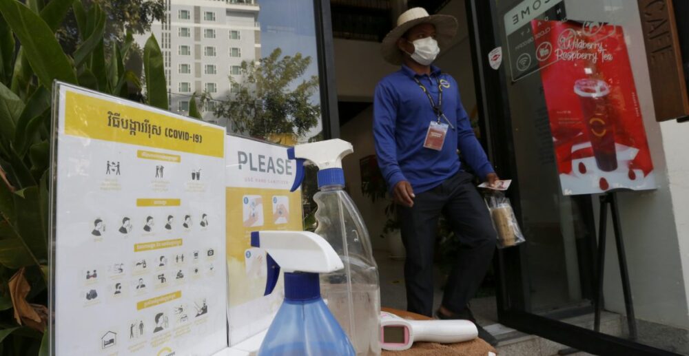 កម្ពុជា​រកឃើញ​ករណី​វិជ្ជមាន​នឹង​វីរុស​ Covid-19 ថ្មី 1នាក់​ទៀត ខណៈ​ពិភពលោក​រកឃើញ​ជិត 5.6សែន​នាក់
