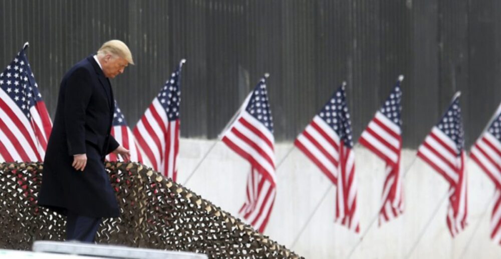 ប្រធានាធិបតី Trump «ឯកោ» នៅក្នុង​វីដេអូ​ដំបូង ក្រោយពី​ត្រូវ​សភា​ជាន់​ទាប​ចោទ​ប្រកាន់​​ជា​ផ្លូវការ