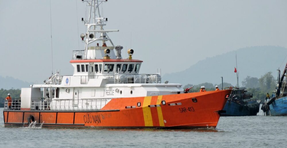 លិច​កប៉ាល់​​វៀតណាម​នៅ​ក្បែរ​កោះ​ត្រឡាច! មនុស្ស 7នាក់​បាត់​ខ្លួន