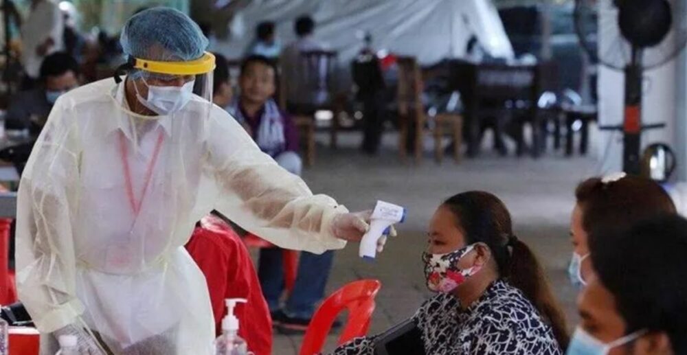 កម្ពុជា​រកឃើញ​ករណី​វិជ្ជមាន​នឹង Covid-19 2នាក់​បន្ថែមទៀត ខណៈ​តួលេខ​អ្នក​ឆ្លង​សរុប​នៅ​​ទូទាំង​​ពិភព​លោក​​កើន​ដល់​​ជាង​ 106,000,000​នាក់