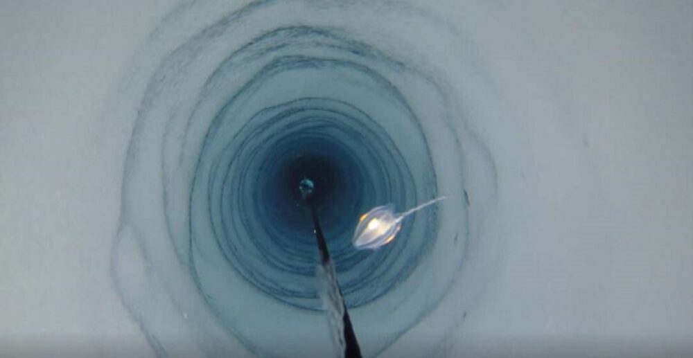 រកឃើញ​ជីវិត​នៅក្នុង​ជម្រៅ 900ម៉ែត្រ ក្រោម​ស្រទាប់​ទឹកកក​នៅ​ប៉ូល​ខាងត្បូង