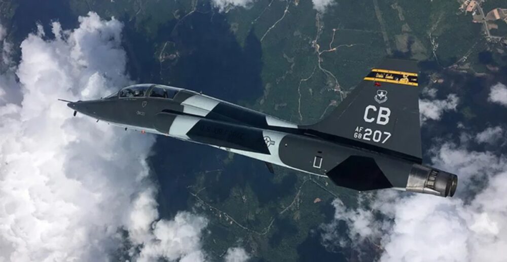 ធ្លាក់​យន្តហោះ​យោធា​អាមេរិក អ្នកបើកបរ​ជនជាតិ​ជប៉ុន និង​គ្រូបង្វឹក​ត្រូវ​បាត់បង់​ជីវិត