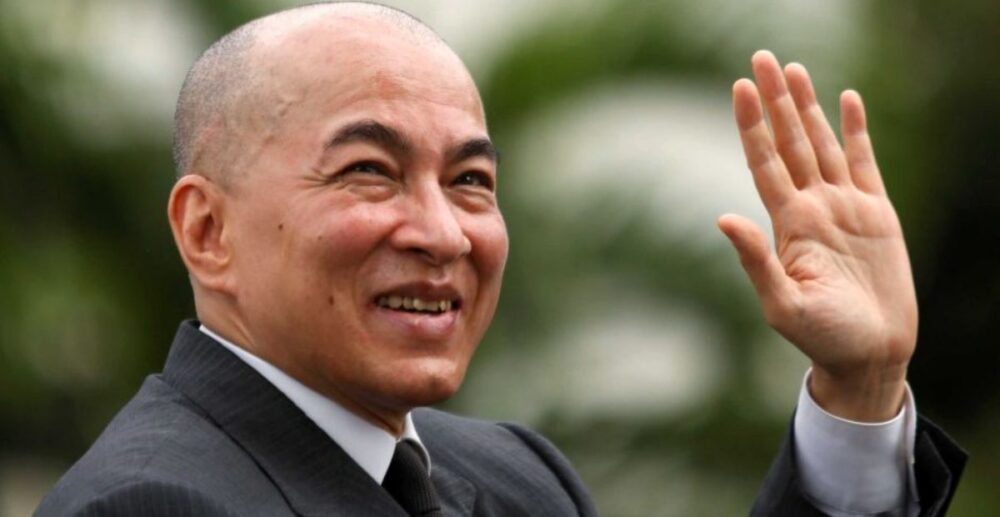 ព្រះមហាក្សត្រ​កម្ពុជា ប្រោស​ព្រះរាជទាន 200,000ដុល្លារ​អាមេរិក​ សម្រាប់​សកម្មភាព​ទប់​ស្កាត់ Covid-19