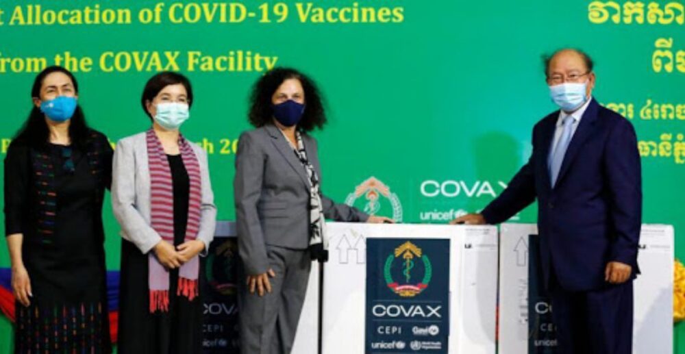 កម្ពុជា​ទទួលបាន​វ៉ាក់សាំង 324,000​ ដូ​ស ពី​យន្តការ COVAX