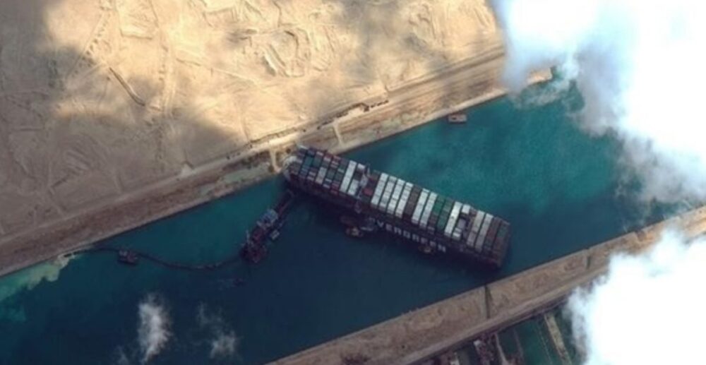 «ស្រេកឃ្លាន​ប្រេង» ដោយសារ​ជាប់គាំង​កប៉ាល់​តៃវ៉ាន់​នៅ​ព្រែកជីក Suez