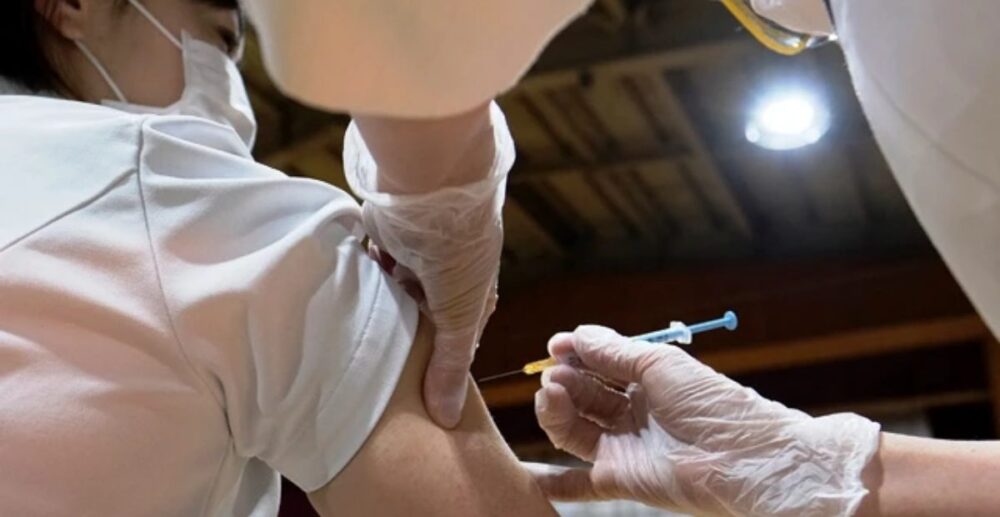 ស្ត្រី​ជនជាតិ​ជប៉ុន វ័យ 60ឆ្នាំ​ម្នាក់ ស្លាប់​ក្រោយ​ចាក់​វ៉ាក់សាំង​កូ​វីដ…រដ្ឋាភិបាល ត្រៀម​ផ្ដល់​សំណង 44លាន​យ៉េន