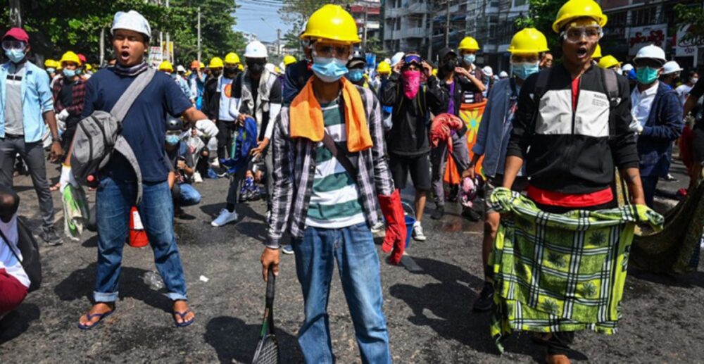 កងទ័ព​មី​យ៉ាន​ម៉ា​ចេញ​បញ្ជា​មិន​ឱ្យប្រើ​គ្រាប់កាំភ្លើង​ពិត ក្នុងការ​បង្ក្រាប​ក្រុម​​បាតុករ