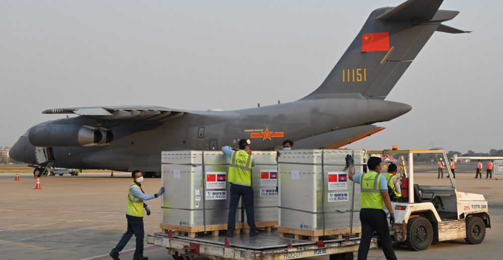 វ៉ាក់សាំង​បង្ការ​ Covid-19 ចំនួន​ 1​លាន​​​ដូ​ស​ទៀត នឹង​មកដល់​កម្ពុជា នៅ​សប្ដាហ៍​ក្រោយ