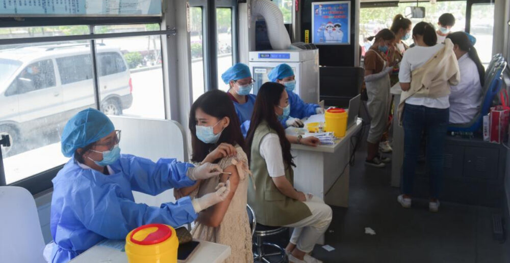 វ៉ាក់សាំង COVID-19 របស់​ចិន មាន​ផលប៉ះពាល់​តិច និង​មិនទាន់មាន​ករណី​ស្លាប់