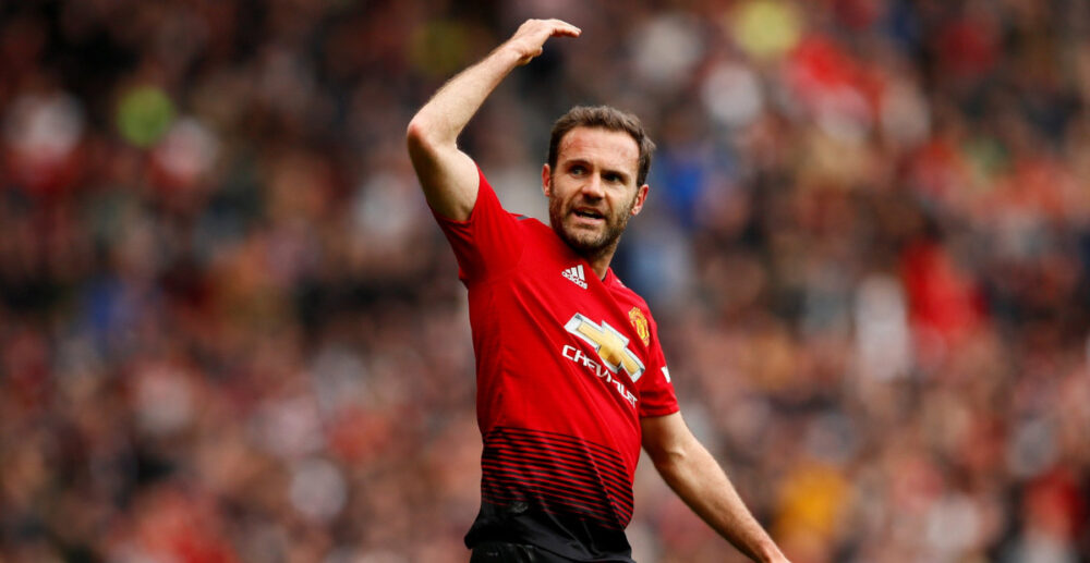 ManU នាំយក​ខ្សែបម្រើ​ចាស់វស្សា​មកវិញ ក្រោយពី​ចាកចេញ​ទៅ បានតែ​ប៉ុន្មាន​ថ្ងៃ