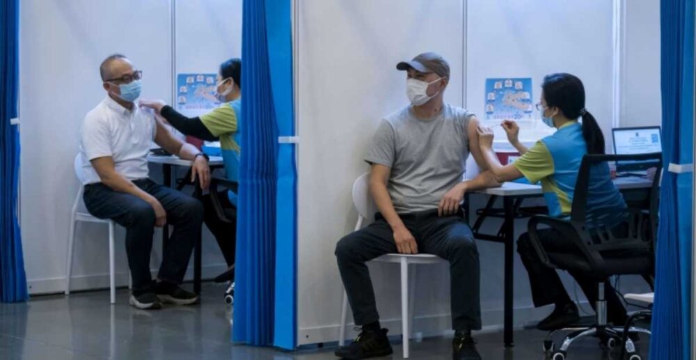 ហុងកុង គំរាម​កាត់ទោស អ្នក​ដែល​បាន​ចាក់​វ៉ាក់សាំង 4 ដូ​ស