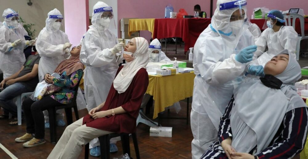 ម៉ាឡេស៊ី អំពាវនាវ​ដល់​ស្ត្រី​មាន​ផ្ទៃពោះ ទៅ​ទទួល​ការចាក់​វ៉ាក់សាំង COVID-19