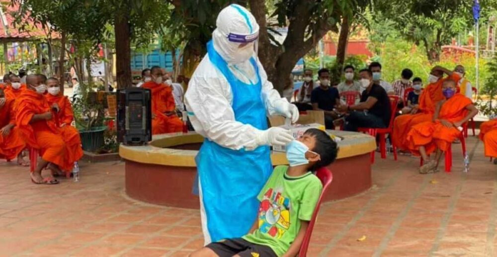 COVID-19 នៅ​កម្ពុជា និង​នៅ​ទូទាំង​ពិភពលោក គិត​ត្រឹម​ព្រឹក​ថ្ងៃទី 01 ខែ​តុលា ឆ្នាំ 2021