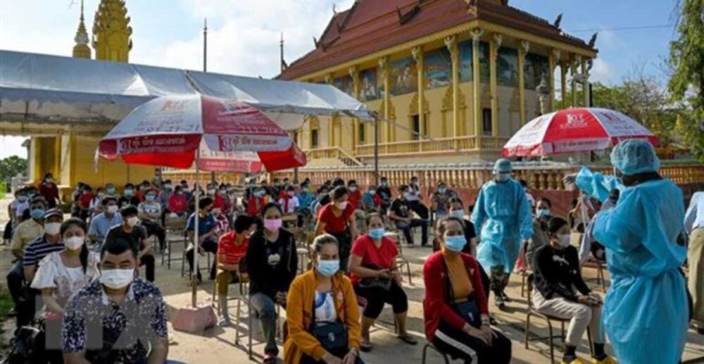 COVID-19 នៅ​កម្ពុជា និង​នៅ​ទូទាំង​ពិភពលោក គិត​ត្រឹម​ព្រឹក​ថ្ងៃទី 12 ខែ​តុលា ឆ្នាំ 2021  