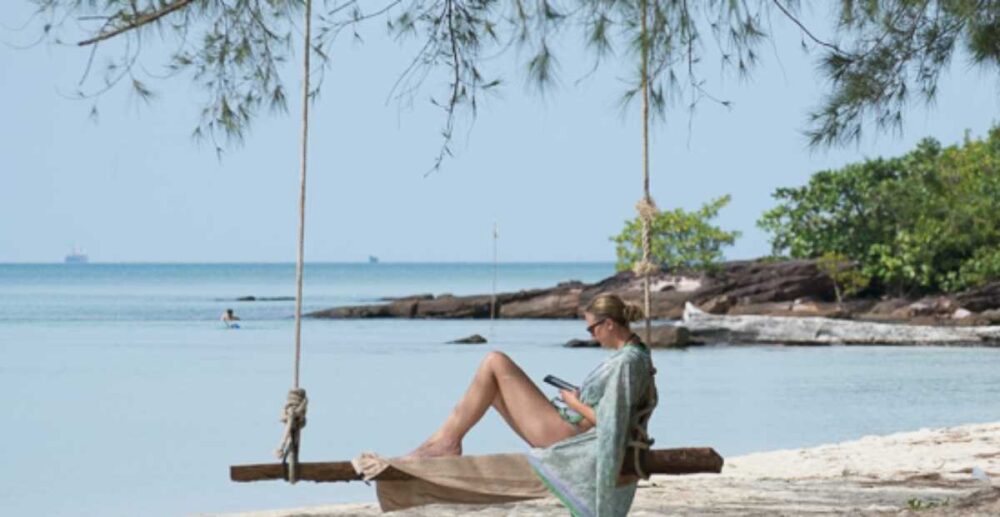 កម្ពុជា នឹង​បើកទទួល​ទេសចរ​ដែល​បាន​ចាក់​វ៉ាក់សាំង​ពេញលេញ​នៅ​ទូទាំងប្រទេស ក្រោយពី​ការសាកល្បង​នៅ​ក្រុង ព្រះសីហនុ ខេត្តកោះកុង និង​ខេត្តសៀមរាប