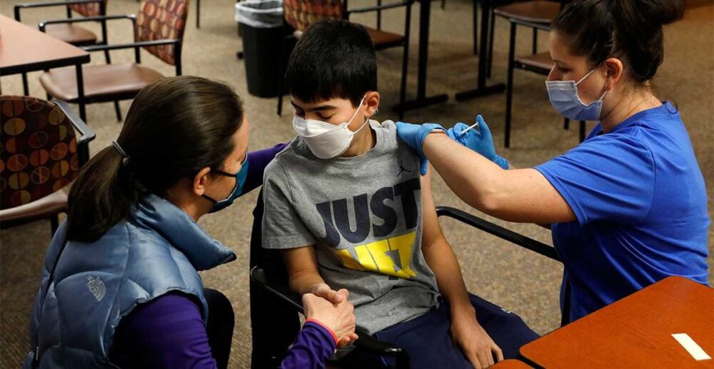 អាម៉េរិក អនុញាតឱ្យ​ចាក់​វ៉ាក់សាំង Pfizer ដល់​ក្មេង​ពី​អាយុ 5 ឆ្នាំ ដល់ 11 ឆ្នាំ